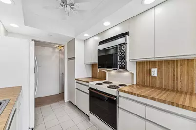 2003 N Ocean Boulevard #1004, Boca Raton, FL 33431 - Photo 11