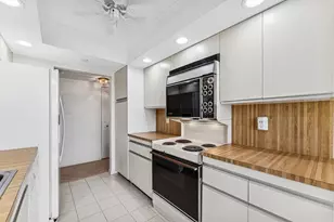 2003 N Ocean Blvd, Boca Raton, FL 33431 - Photo 11