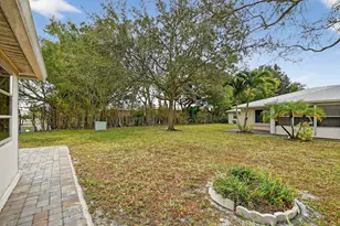 782 Nantucket Cir, Greenacres, FL 33467 - Photo 25