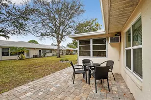 782 Nantucket Cir, Greenacres, FL 33467 - Photo 7