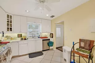 782 Nantucket Cir, Greenacres, FL 33467 - Photo 13