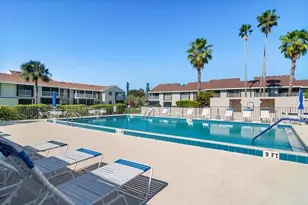 3210 S Lakeview Cir, Fort Pierce, FL 34949 - Photo 25