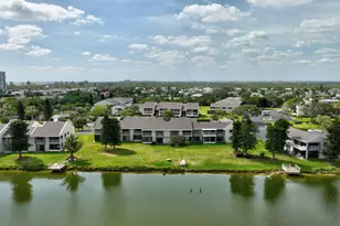 3210 S Lakeview Cir, Fort Pierce, FL 34949 - Photo 19