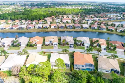 499 NW Blue Lake Drive, Port Saint Lucie, FL 34986 - Photo 43