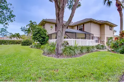 44 Essex Court #B, West Palm Beach, FL 33411 - Photo 1