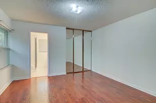 44 Essex Ct, West Palm Beach, FL 33411 - Photo 29