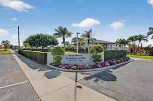 1904 SW Golf Ln, Boynton Beach, FL 33426 - Photo 29