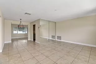 1904 SW Golf Ln, Boynton Beach, FL 33426 - Photo 7