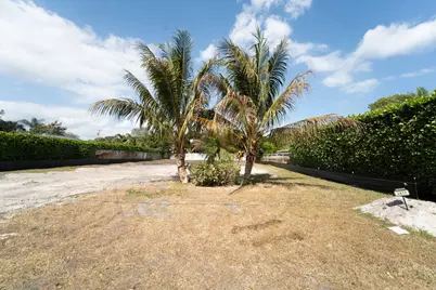 2417 Country Oaks Lane, Palm Beach Gardens, FL 33410 - Photo 31