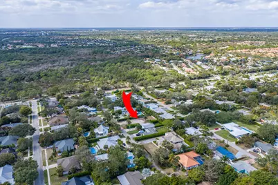 2417 Country Oaks Lane, Palm Beach Gardens, FL 33410 - Photo 13