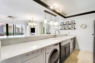 127 Old Meadow Way, Palm Beach Gardens, FL 33418 - Photo 5