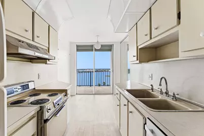 1701 S Flagler Drive #1806, West Palm Beach, FL 33401 - Photo 9