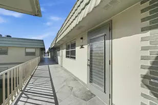 142 Monaco C, Delray Beach, FL 33446 - Photo 3