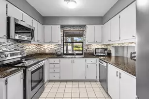 6166 Brandon St, Palm Beach Gardens, FL 33418 - Photo 7