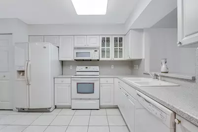 12565 Imperial Isle Drive #208, Boynton Beach, FL 33437 - Photo 15