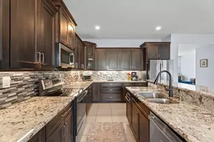 5835 NW Drill Ct, Port Saint Lucie, FL 34986 - Photo 9