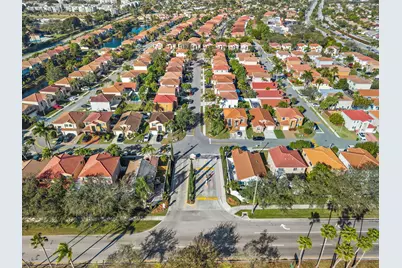 1895 Vista Way, Margate, FL 33063 - Photo 33