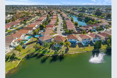 1895 Vista Way, Margate, FL 33063 - Photo 31