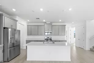 6858 NW Kestrel Lane, Port Saint Lucie, FL 34987 - Photo 9