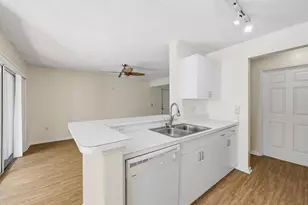 284 Village Blvd, Tequesta, FL 33469 - Photo 9