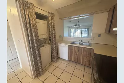 110 SE 7th St- Unit 5 Bldg 110, Deerfield Beach, FL 33441 - Photo 9