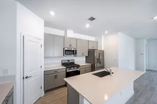 10771 NW Wilgrove Lane, Port Saint Lucie, FL 34987 - Photo 9