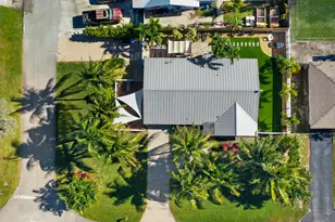 1605 Treemont Ave, Jupiter, FL 33469 - Photo 5