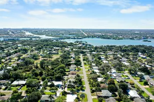 1605 Treemont Ave, Jupiter, FL 33469 - Photo 9