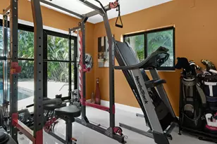 21 SE 14th St, Pompano Beach, FL 33060 - Photo 31