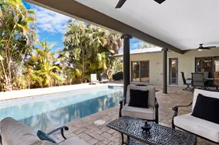 21 SE 14th St, Pompano Beach, FL 33060 - Photo 35