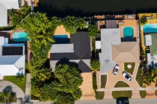 21 SE 14th St, Pompano Beach, FL 33060 - Photo 5