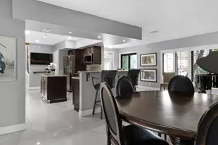 21 SE 14th St, Pompano Beach, FL 33060 - Photo 17