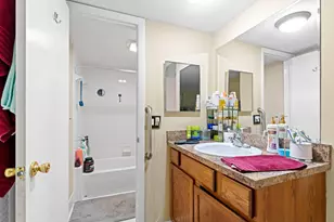 475 SE 8th St, Deerfield Beach, FL 33441 - Photo 11