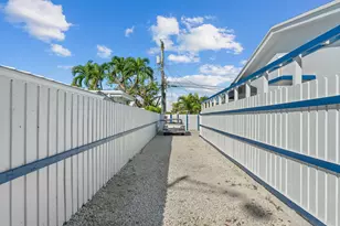 1539-1541 NE 15th Ave, Fort Lauderdale, FL 33304 - Photo 47