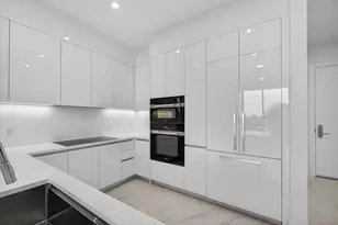 220 Lake Shore Dr, West Palm Beach, FL 33403 - Photo 11