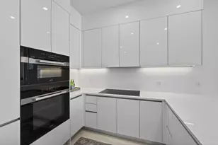 220 Lake Shore Dr, Lake Park, FL 33403 - Photo 11