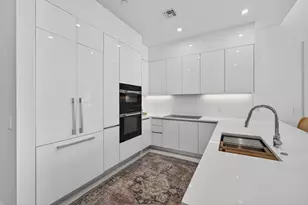 220 Lake Shore Dr, West Palm Beach, FL 33403 - Photo 9