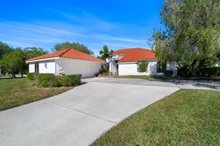 3000 Conifer Dr, Fort Pierce, FL 34951 - Photo 3
