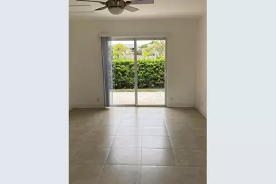 560 NE 19th Avenue, Deerfield Beach, FL 33441 - Photo 11