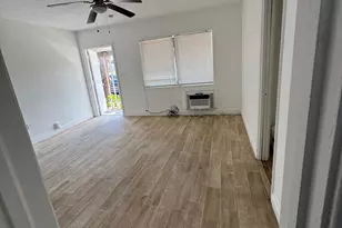 512 9th Ave N, Lake Worth, FL 33460 - Photo 5