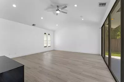 150 Lucina Drive, Hypoluxo, FL 33462 - Photo 13