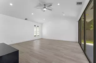 150 Lucina Dr, Hypoluxo, FL 33462 - Photo 13