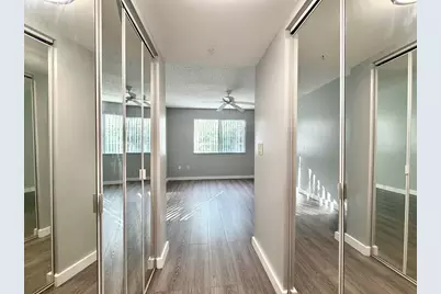 1100 Crestwood Court S #1108, Royal Palm Beach, FL 33411 - Photo 5