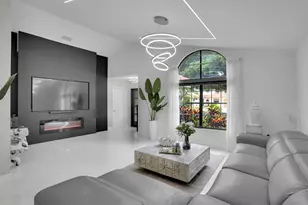 469 NW 38th Ave, Deerfield Beach, FL 33442 - Photo 7