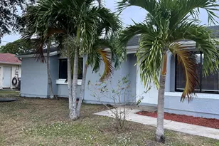 565 SE Thornhill Dr, Port Saint Lucie, FL 34983 - Photo 33