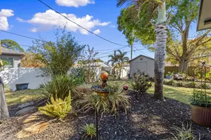 726 NW Placid Ave, Port Saint Lucie, FL 34983 - Photo 27