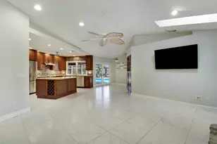 2610 SE Erickson Dr, Port Saint Lucie, FL 34984 - Photo 25