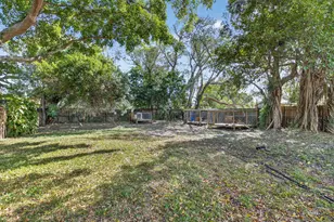 303 SW 2nd Ave, Delray Beach, FL 33444 - Photo 25