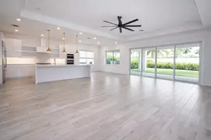 12176 Waterstone Cir, Palm Beach Gardens, FL 33412 - Photo 13