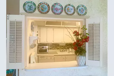 169 Sheffield G, West Palm Beach, FL 33417 - Photo 5